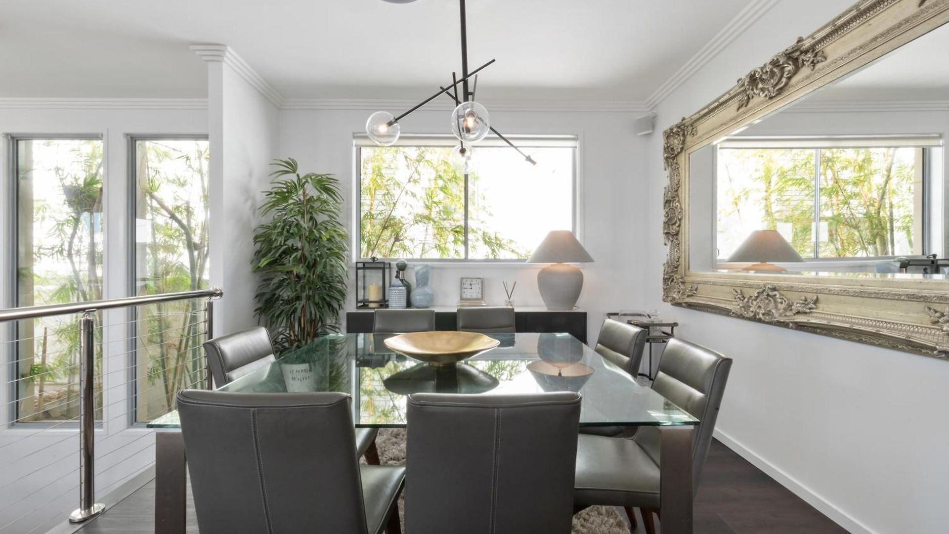 Large Family With Pool & Holiday home Brisbane