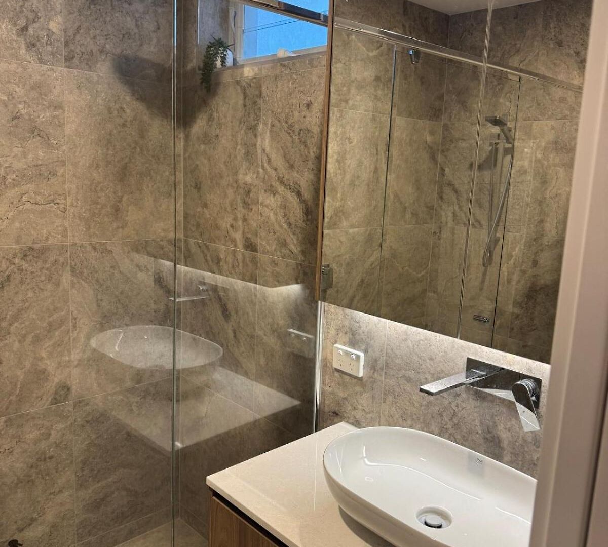 3br Penthouse Pvt Hot Tub Apartment *