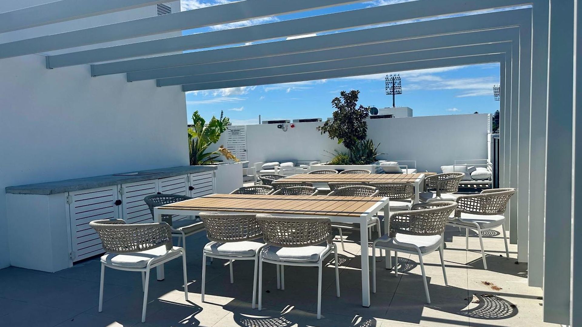 New With River View & Parking Brisbane