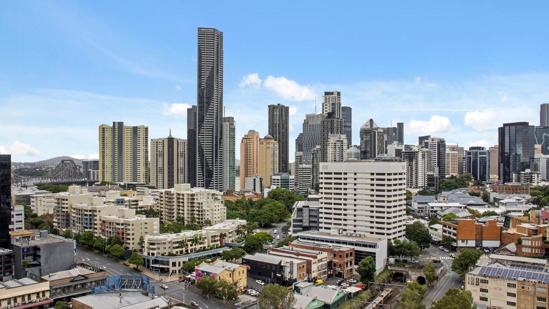 Apartment Stylish Valley Pad With Views, Huge Gym & Park Brisbane