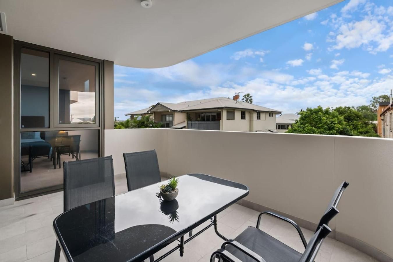 Skyline N Rooftop Pool 2br Modern Near Cbd *