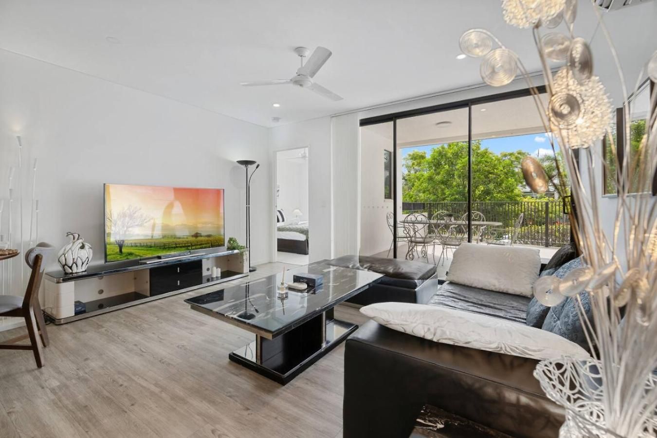 Perfect Spot Near Cbd N Uq Spacious 2beds Apartment Brisbane