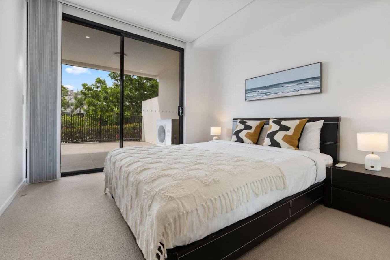 Perfect Spot Near Cbd N Uq Spacious 2beds Brisbane