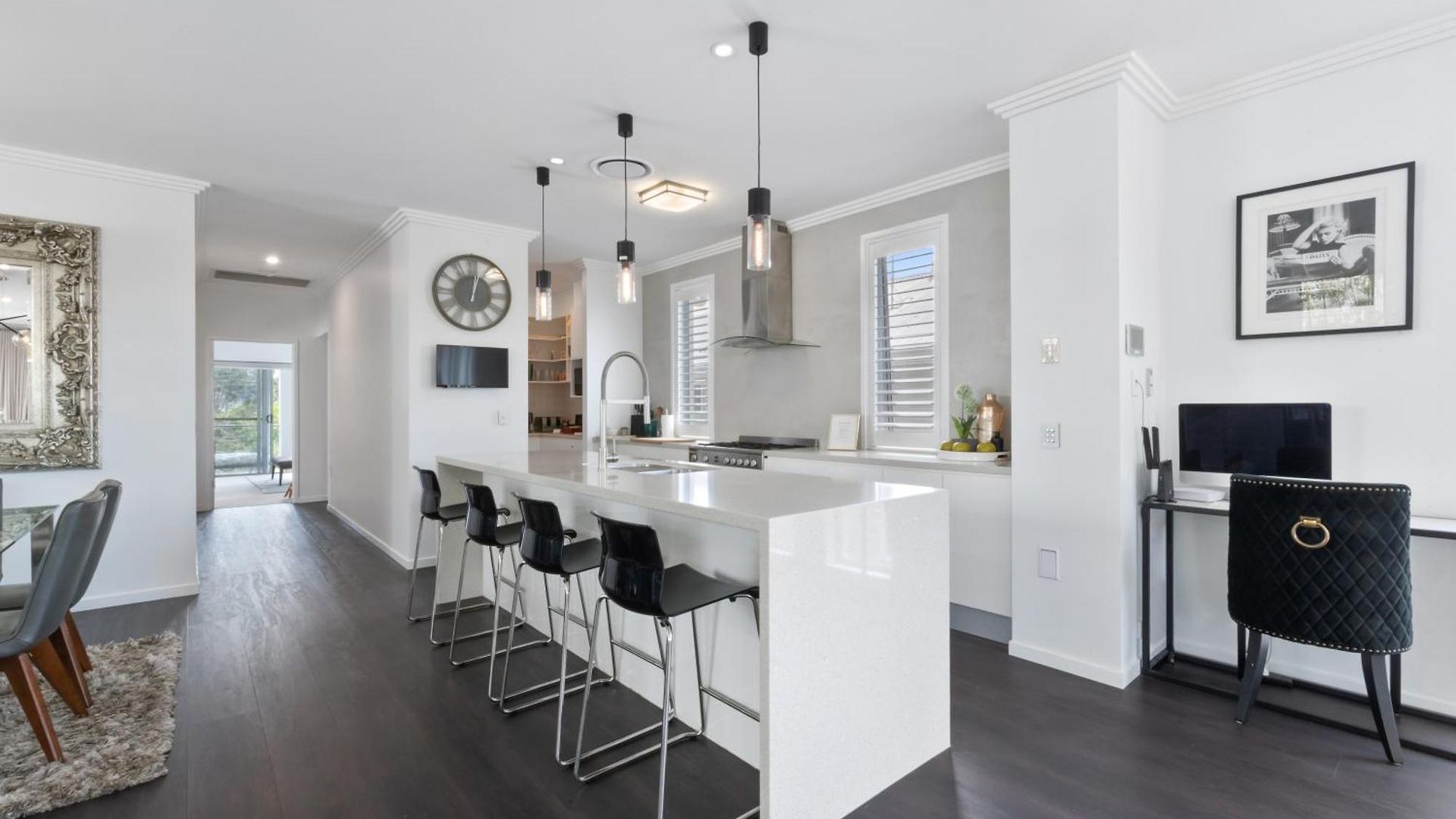 Large Family With Pool & Holiday home Brisbane