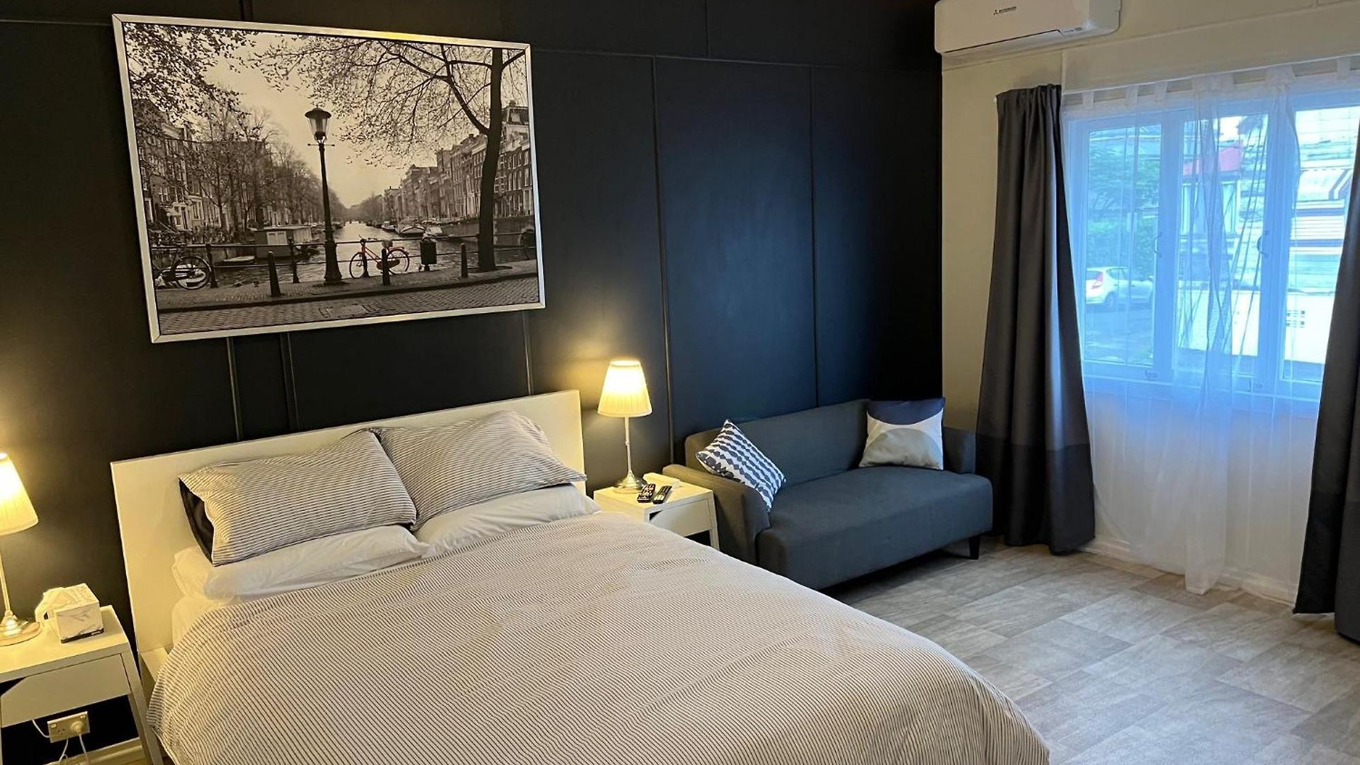 West End 4 *