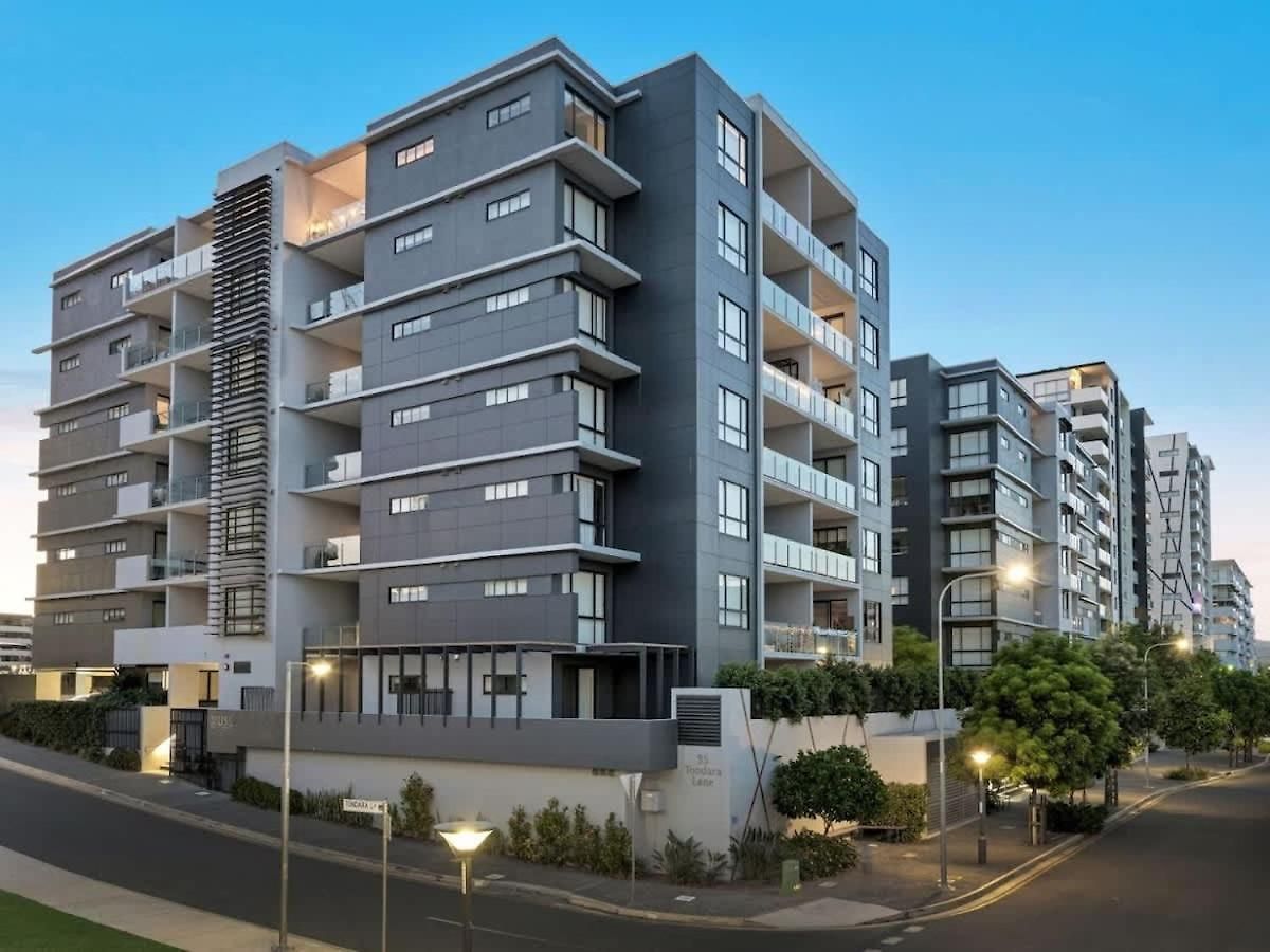 Adorable Fresh 1br With Parking Wifi * Brisbane