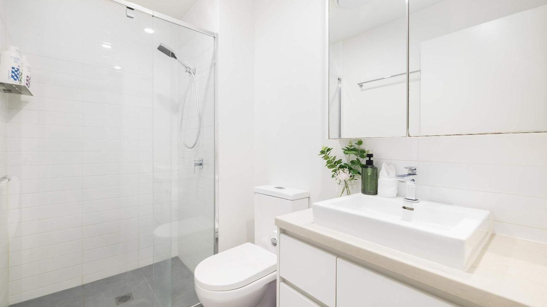 Adorable Fresh 1br With Parking Wifi Apartment