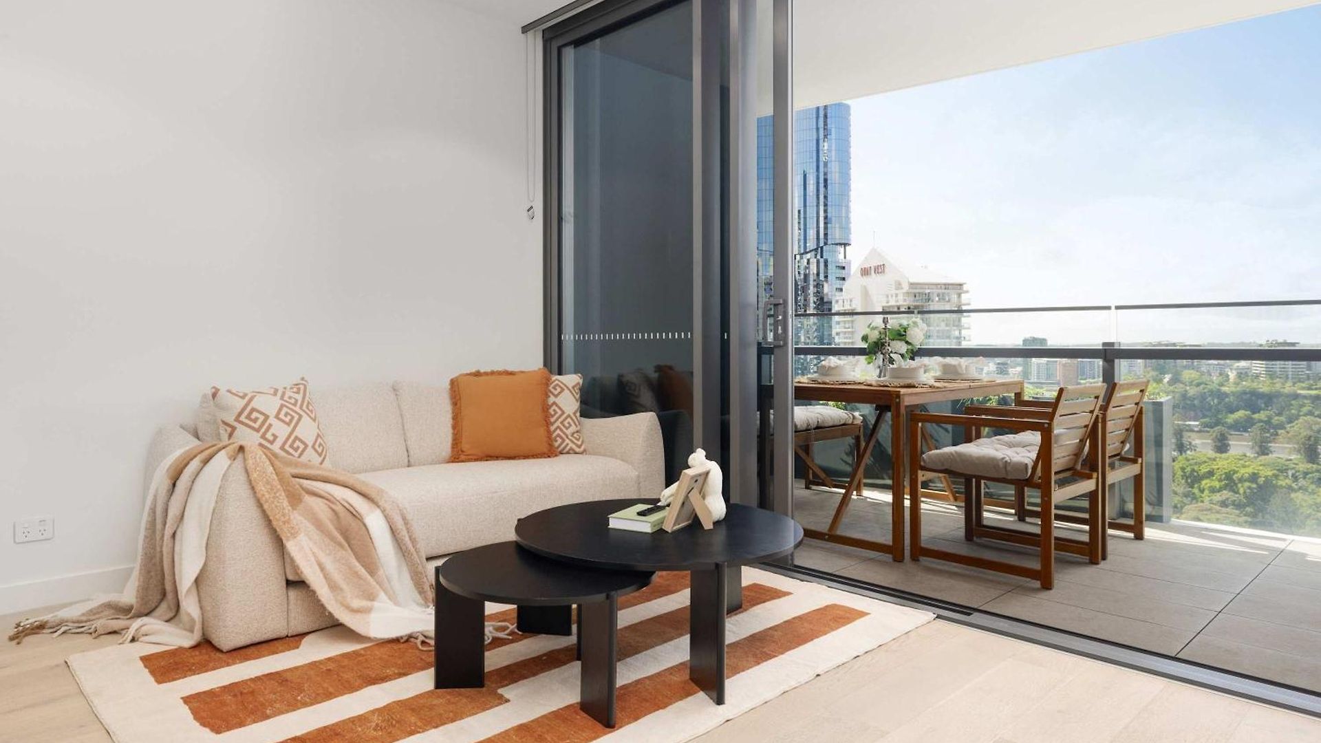 Queens Wharf Gem Stylish 1br In Bnesnew Landmark