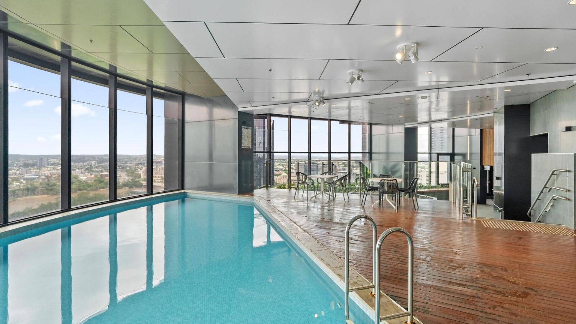 Sky Tower Urban Retreat Stylish 1br C33 Apartment *