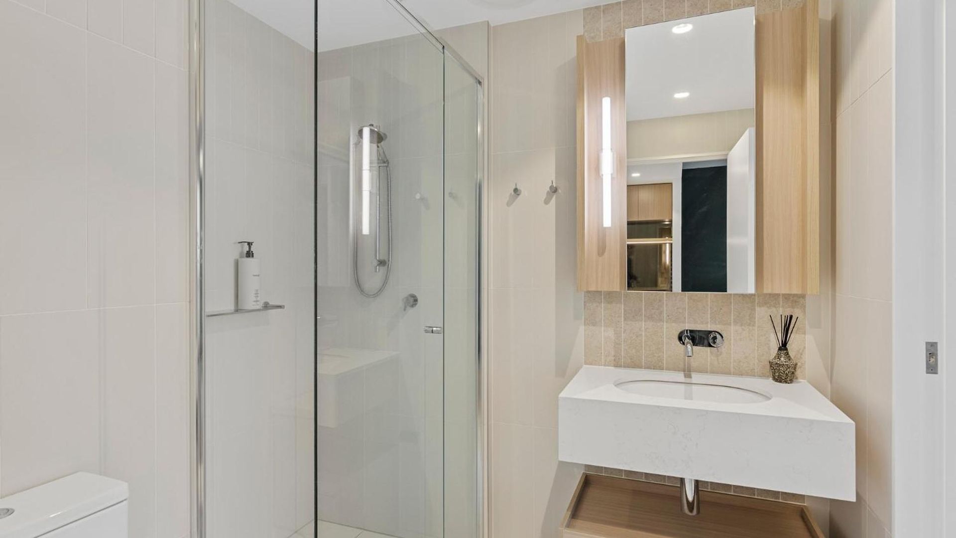 Apartment Queen's Wharf *