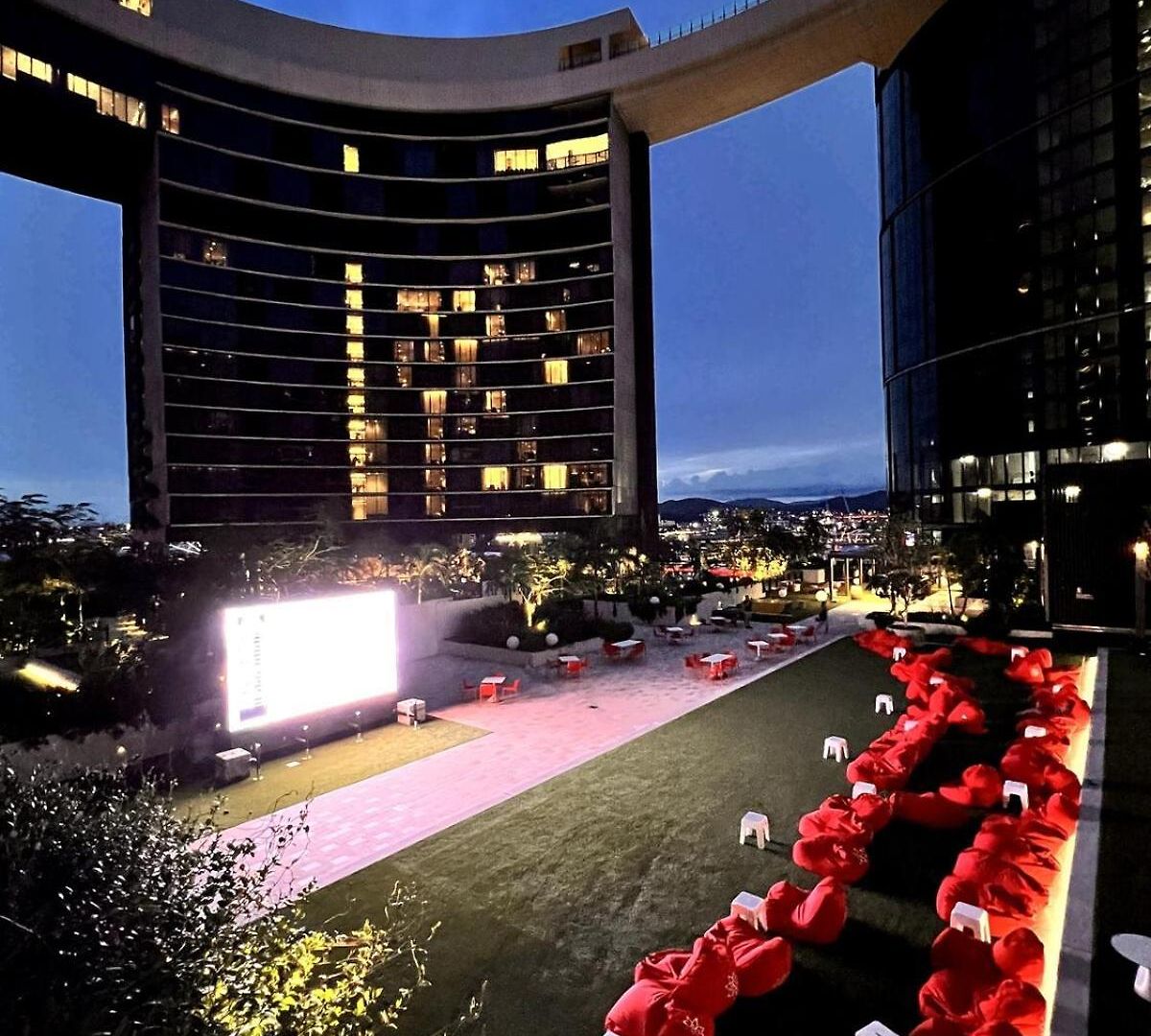 Apartment Cbd Queen Wharf With Views Pool And Gym