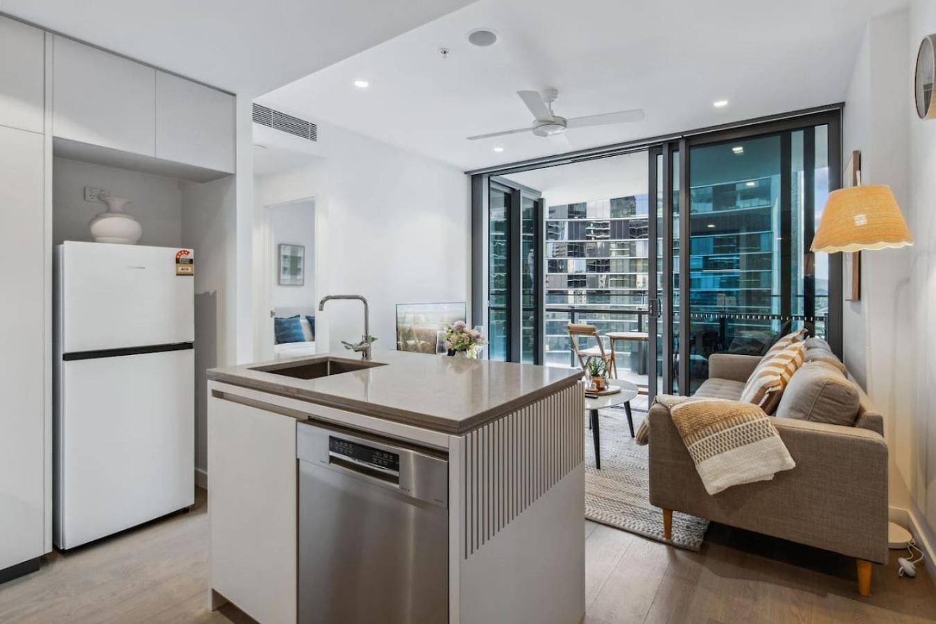 Apartment 1 Bedroom In Queens Wharf Brisbane