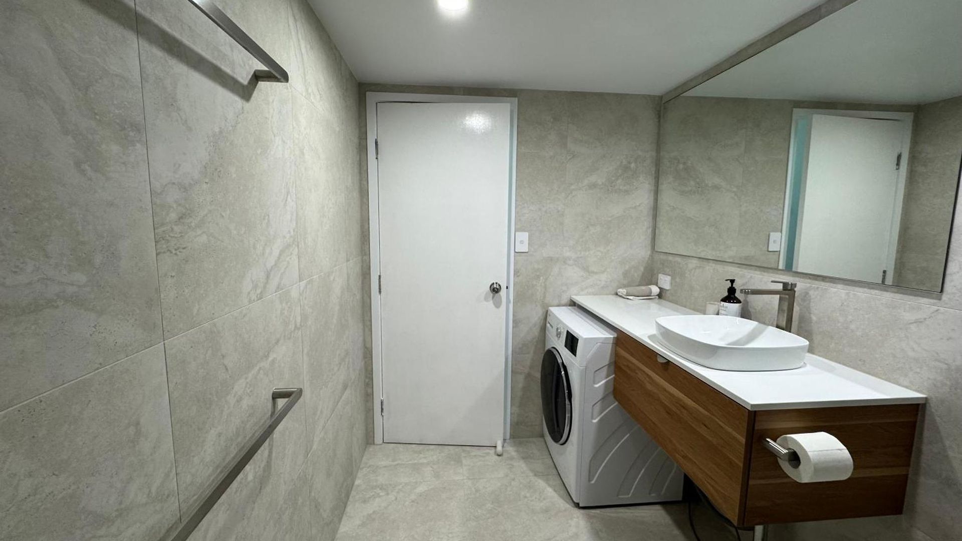 Apartment Cathedral Place