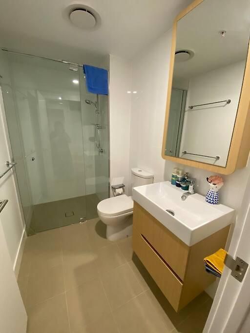 2b With Amazing Night Light Views Free Parking C19 Apartment *