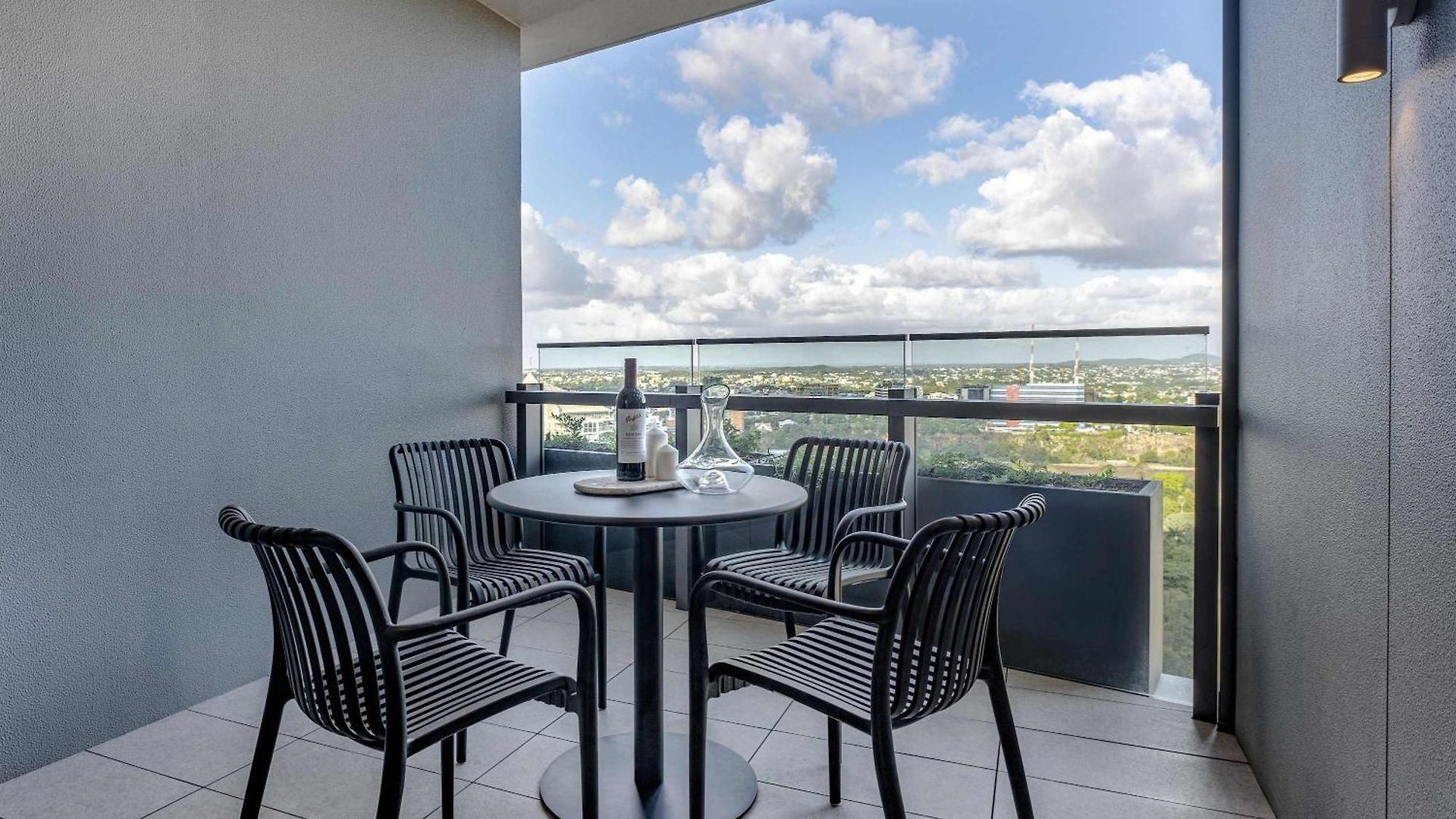 1br Ny Style Casino - Skywalk Terrace Apartment