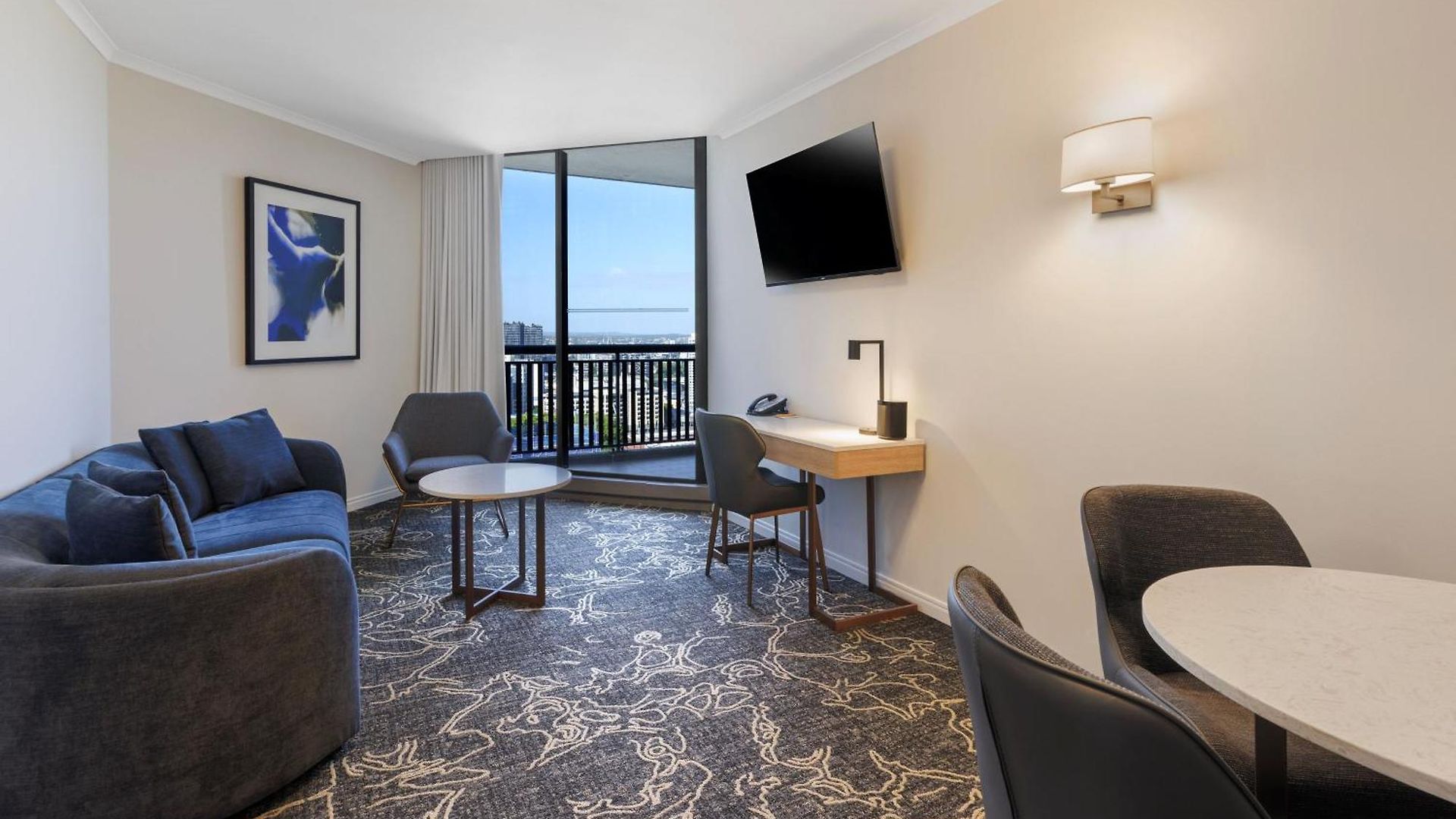 Grand Chancellor Hotel 5*