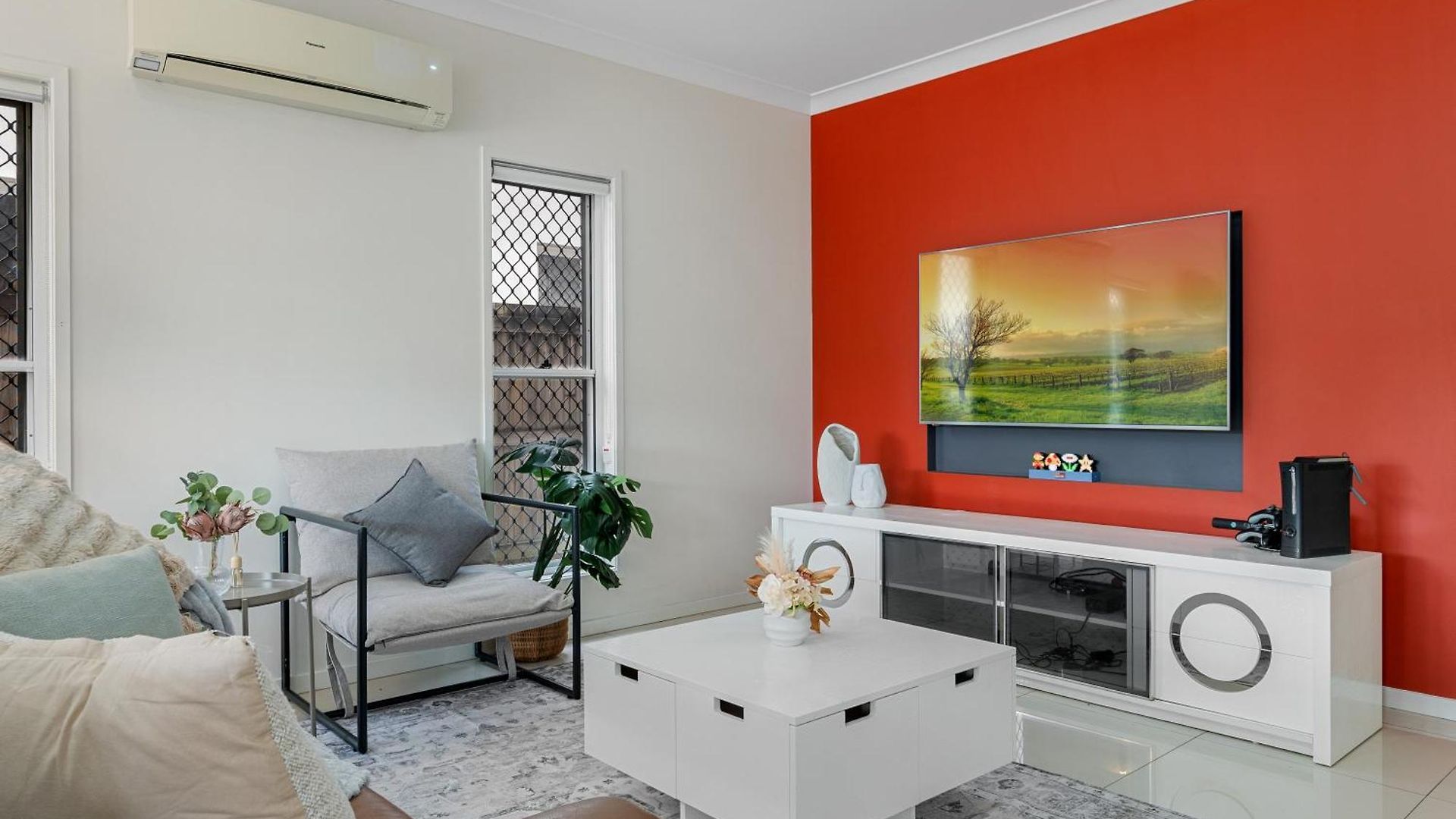 5br Family - Ev Car Point At Home, 2 Master - Near Sunnybank, Qeii, Qsac And Griffith Uni Holiday home