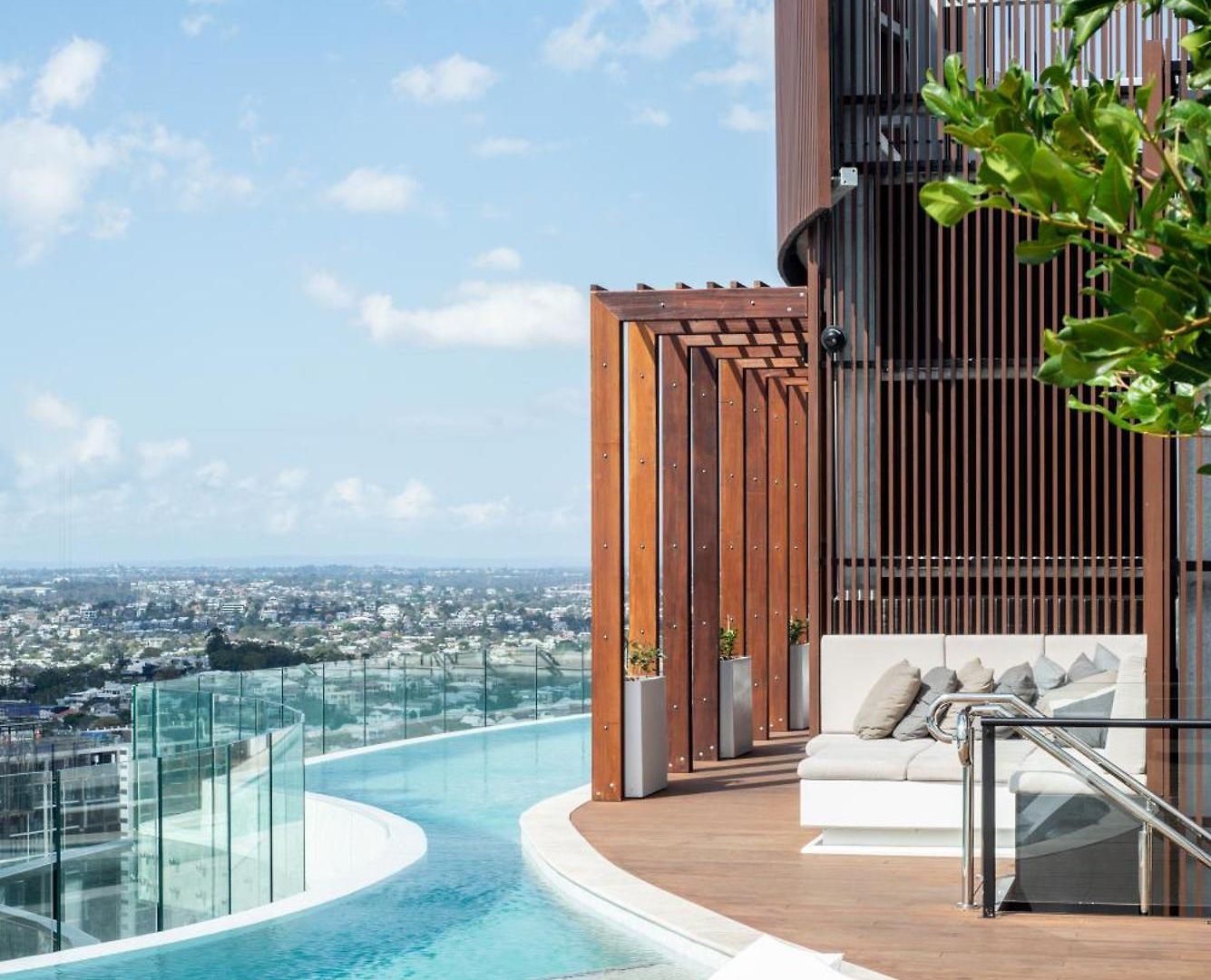 Modern Valley Pad With Rooftop Pool, Study & Parking *