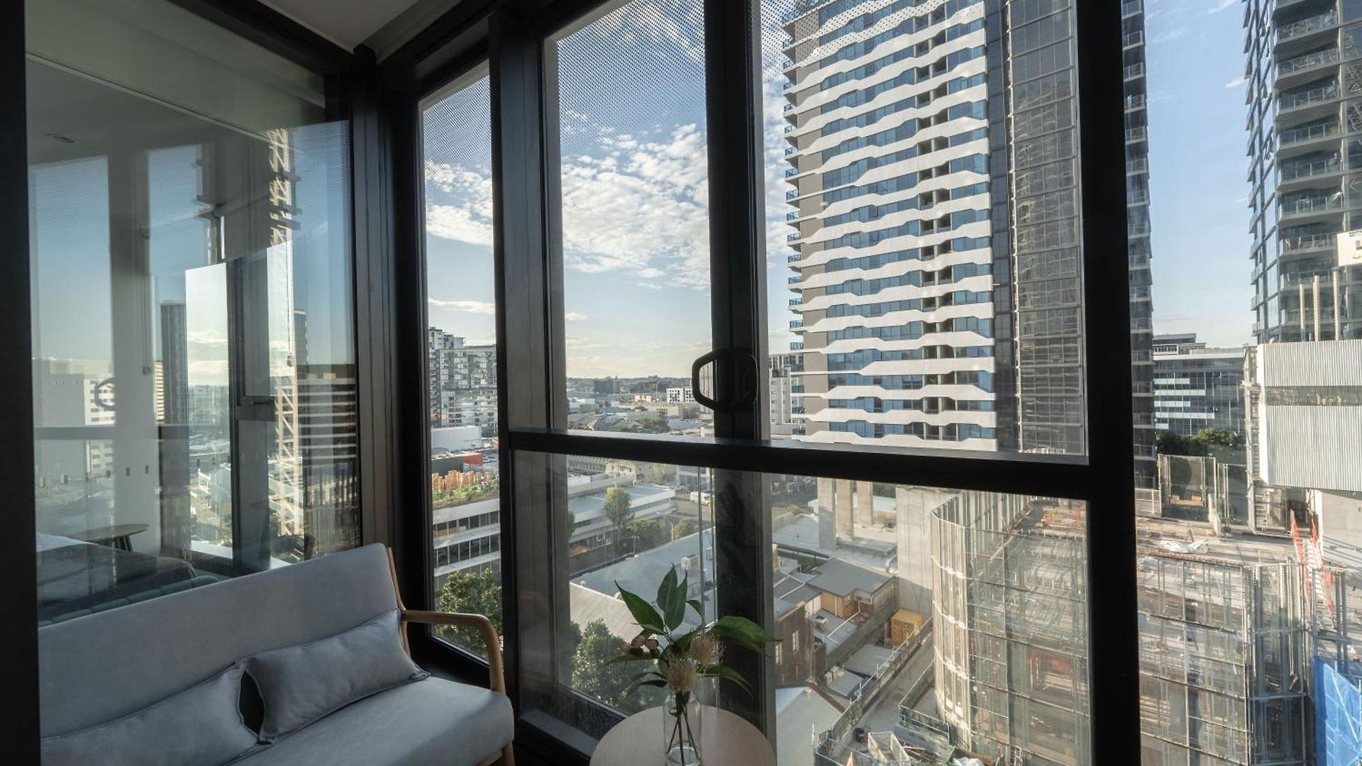 Modern Valley Pad With Rooftop Pool, Study & Parking Apartment