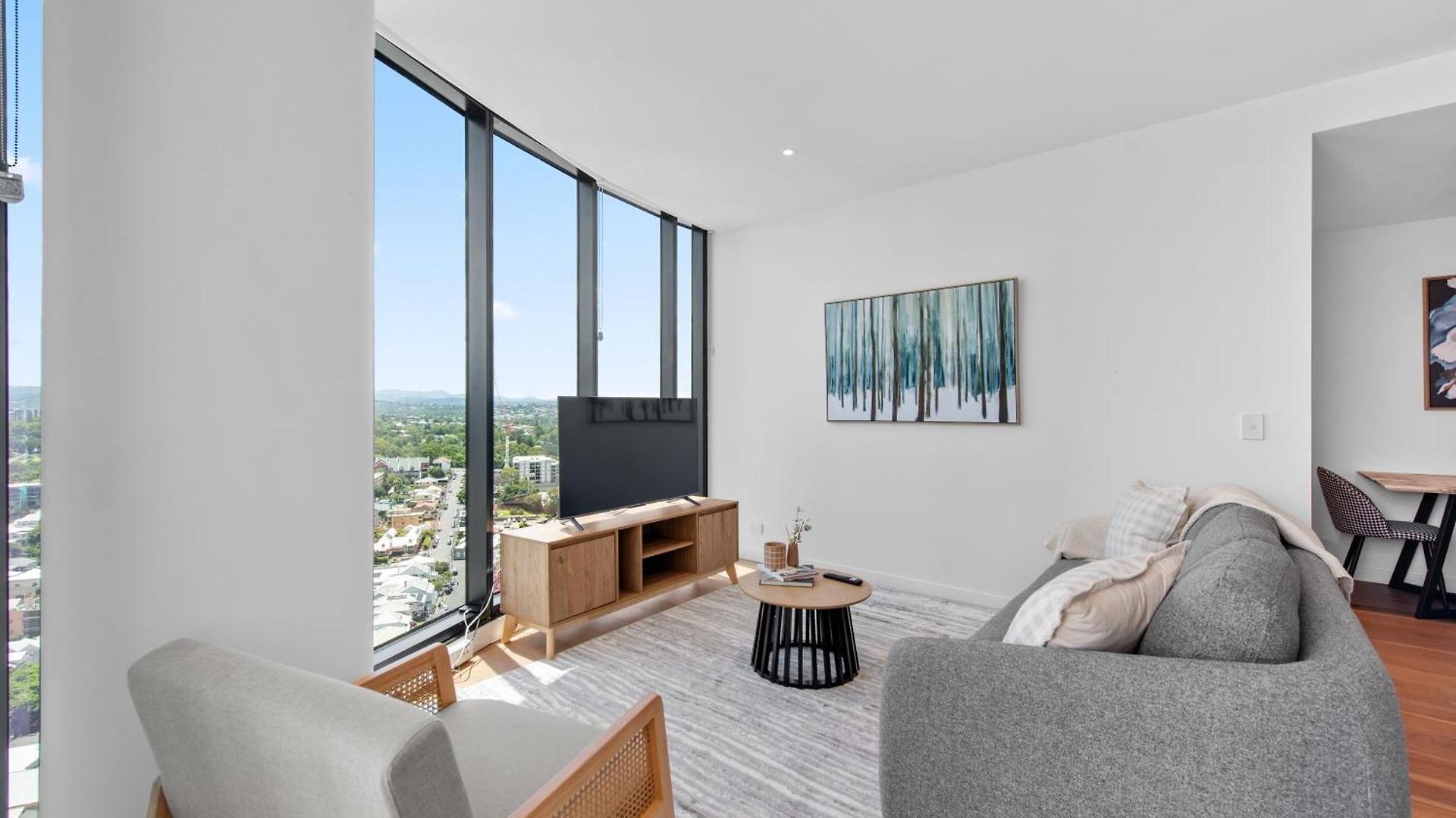 Modern 2br With Stunning Views, Infinity Pool & Gym Brisbane