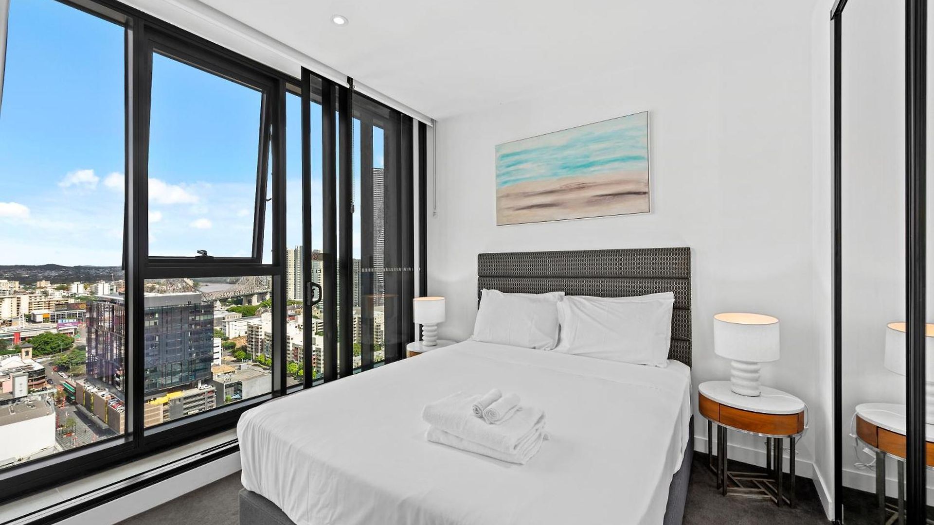 Views 2br With Infinity Pool & Huge Gym! Apartment Brisbane