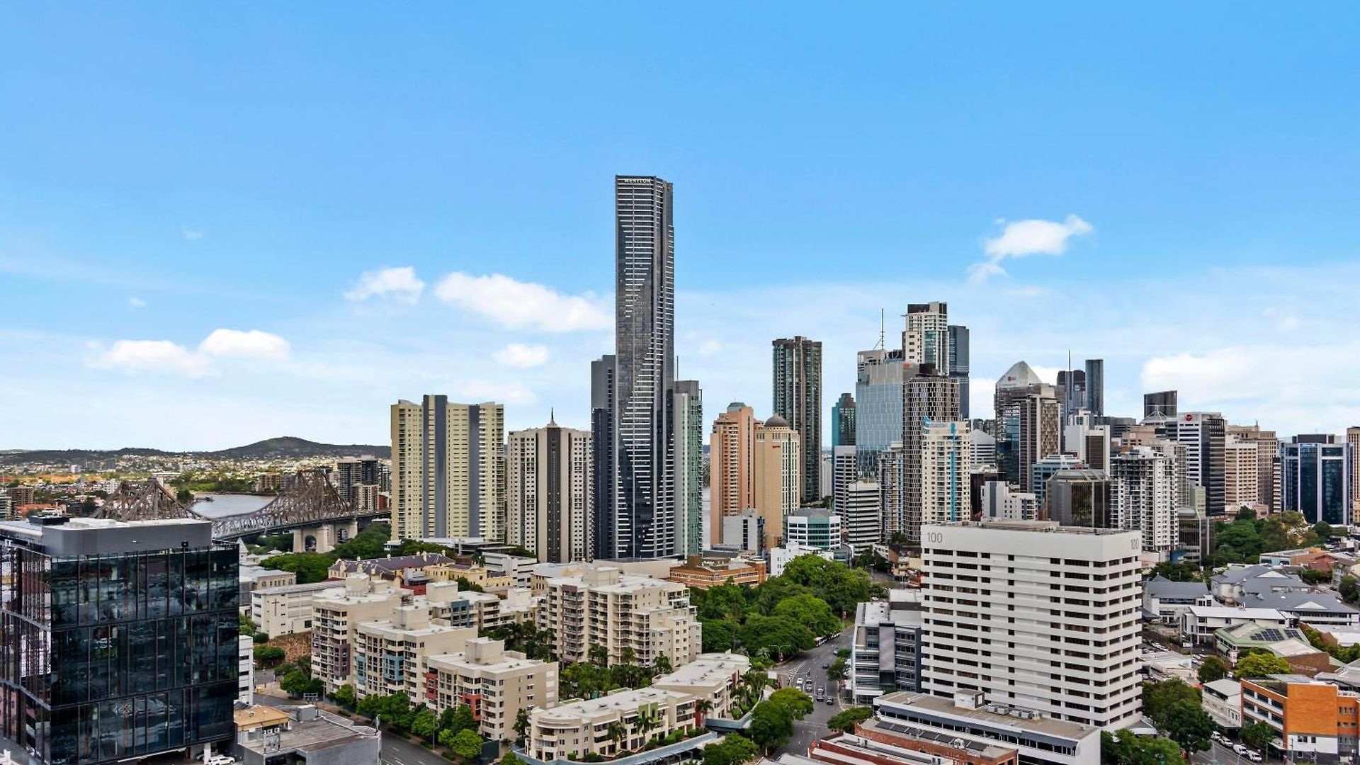 Apartment Views 2br With Infinity Pool & Huge Gym!