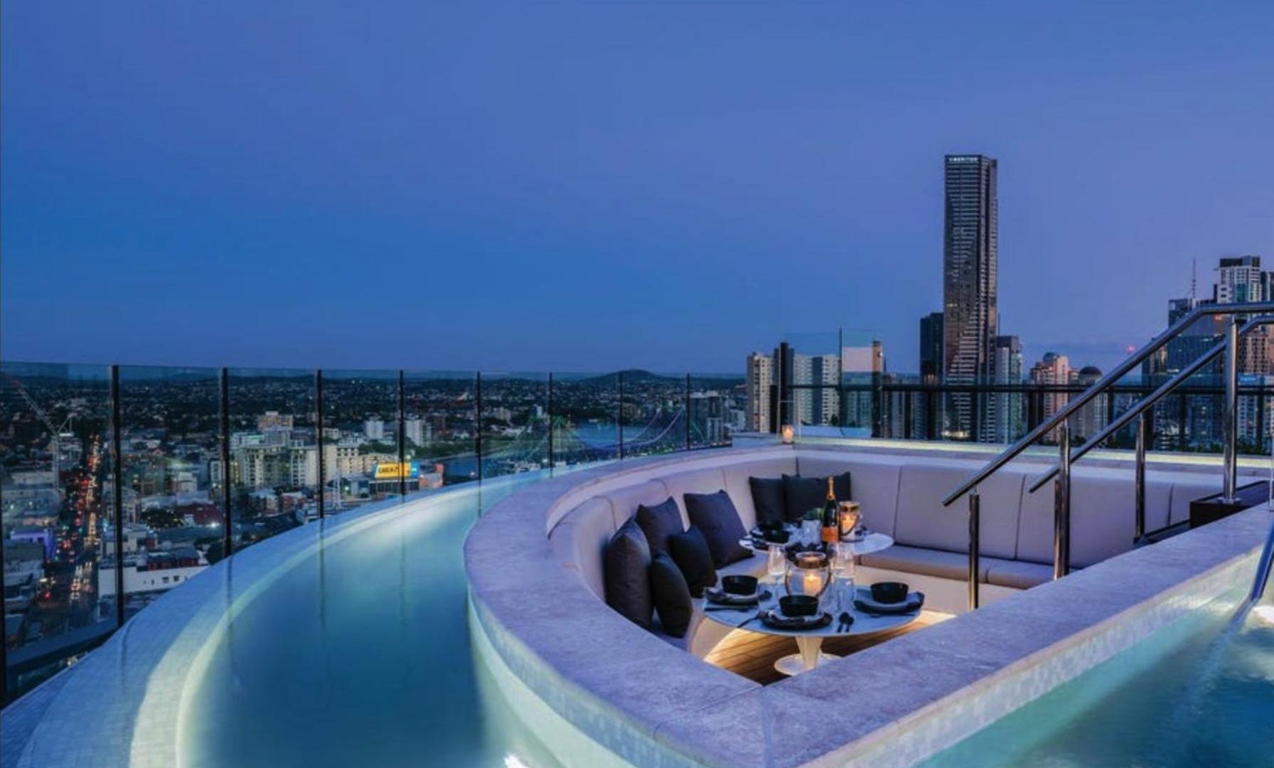 Floor Luxury By Samah *