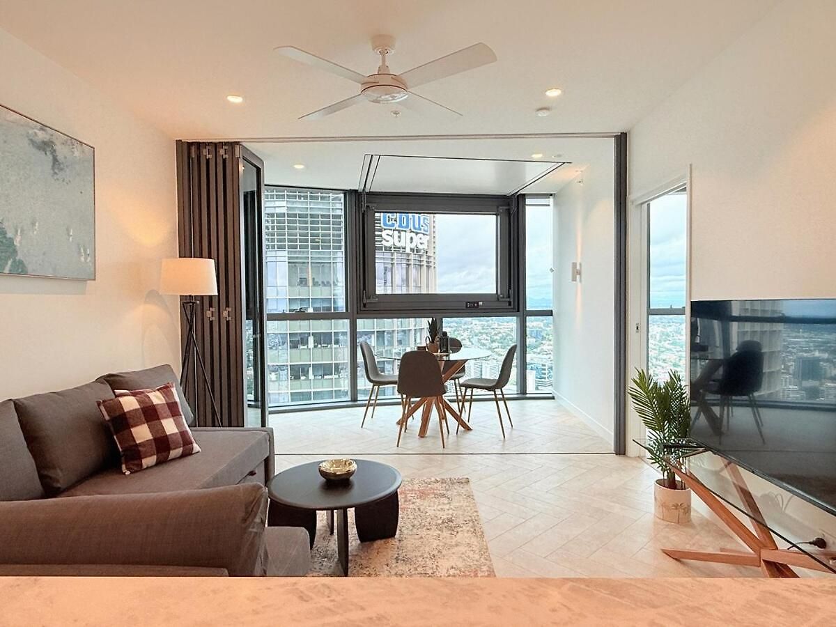 Apartment Chic 1 Bed And Sofa Bed With Views And Pool At Qwr Brisbane