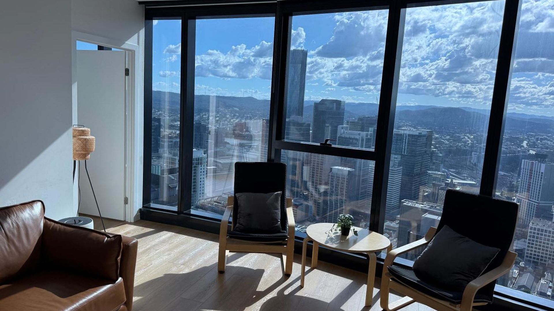 Amazing &river Views 60th Level Skytower 3 Bedrooms&free Parking Brisbane
