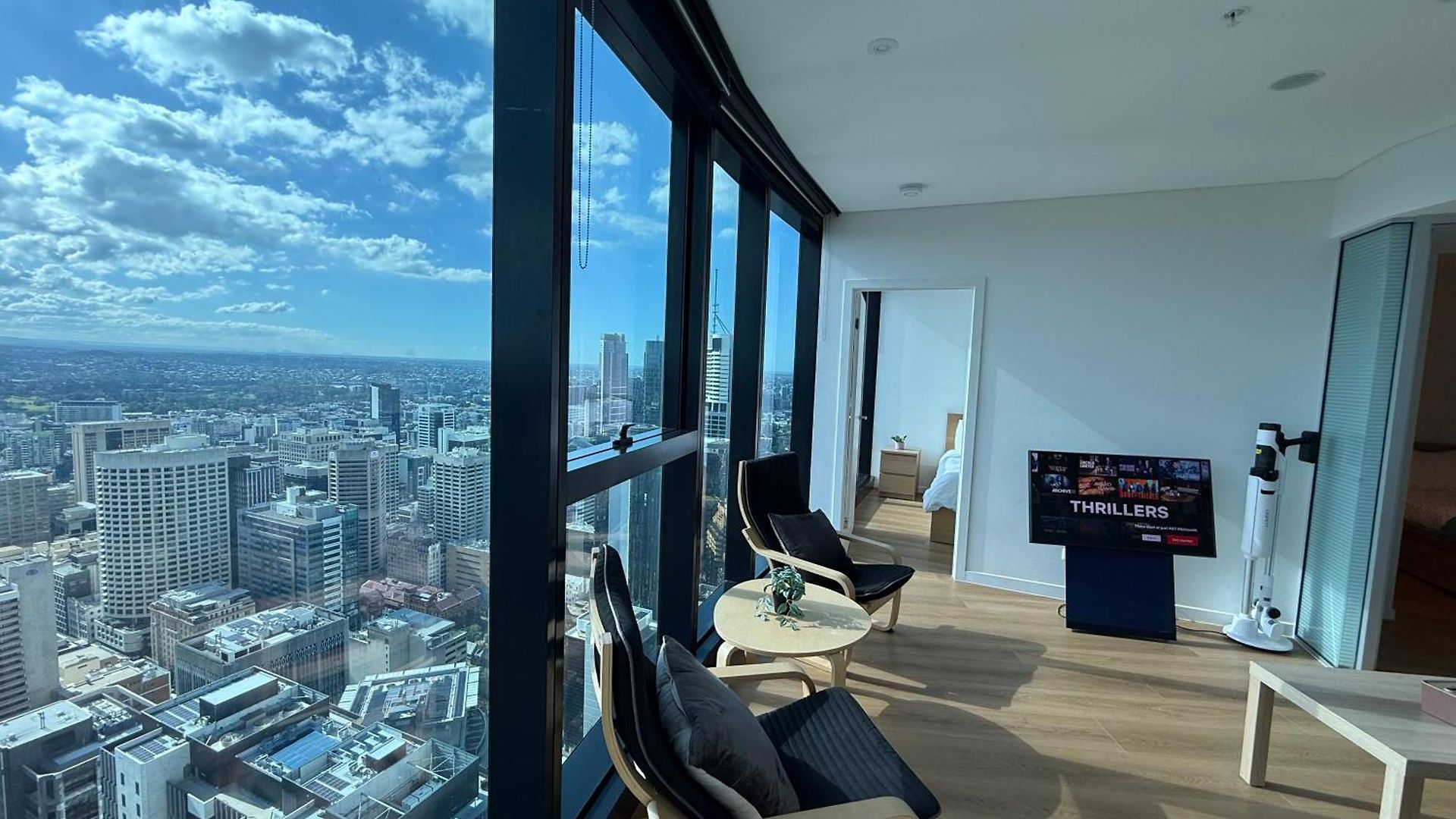 Apartment Amazing &river Views 60th Level Skytower 3 Bedrooms&free Parking *
