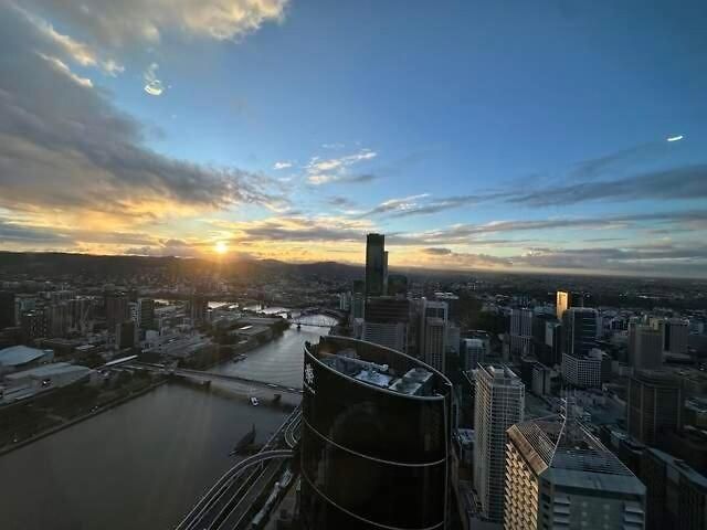 River View 2-bedroom With Parking * Brisbane