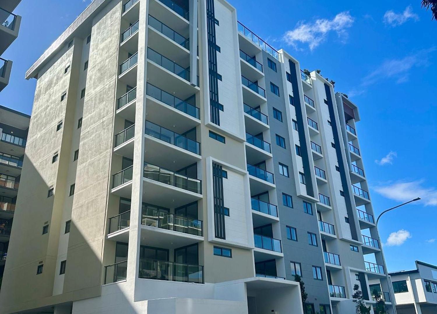 New With River View & Parking