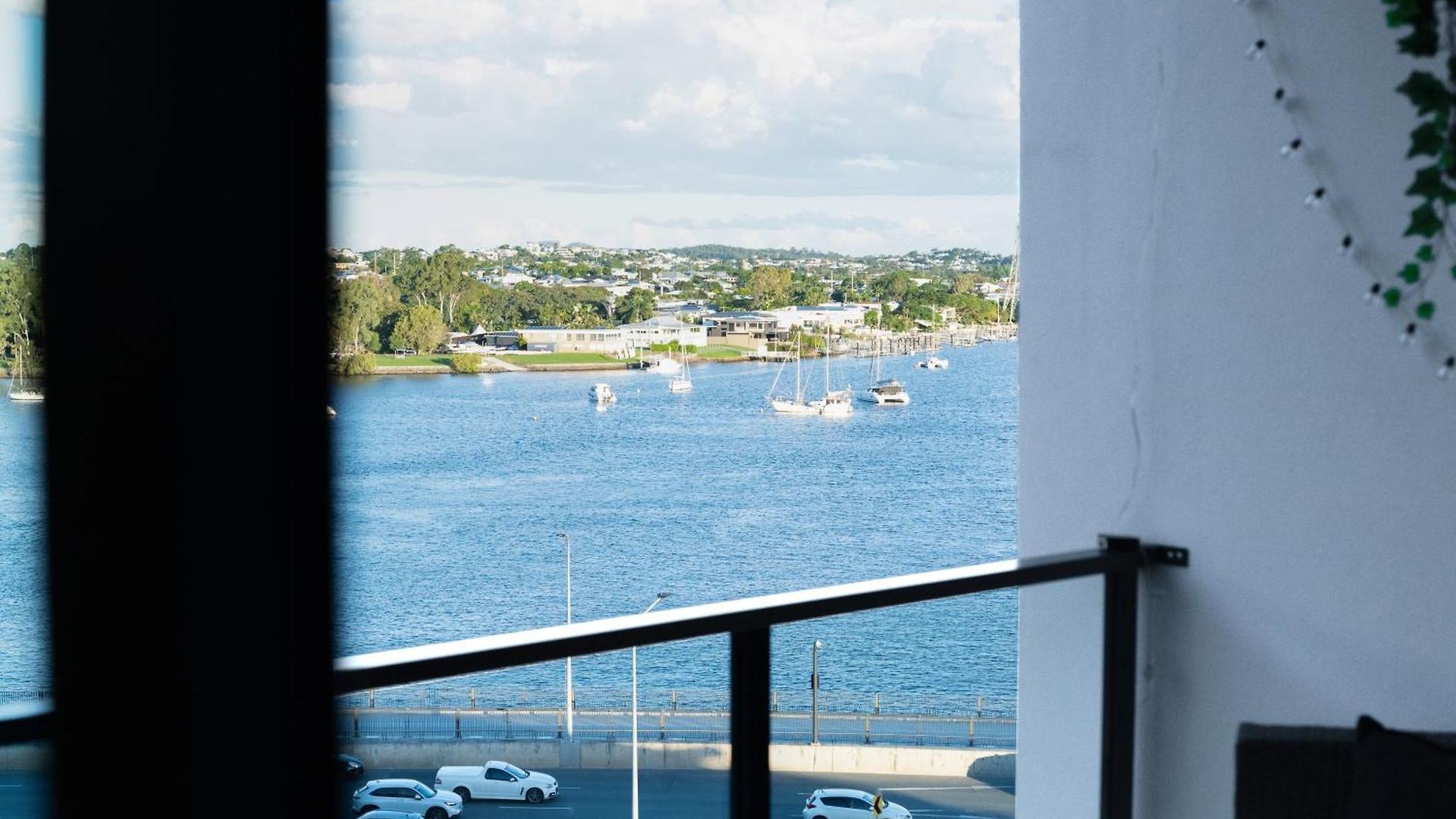 New With River View & Parking Apartment Brisbane
