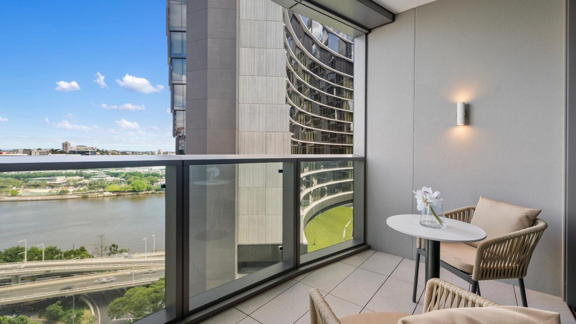 Cassa Qw - Queens Wharf Modern Managed By The Cassa Apartment
