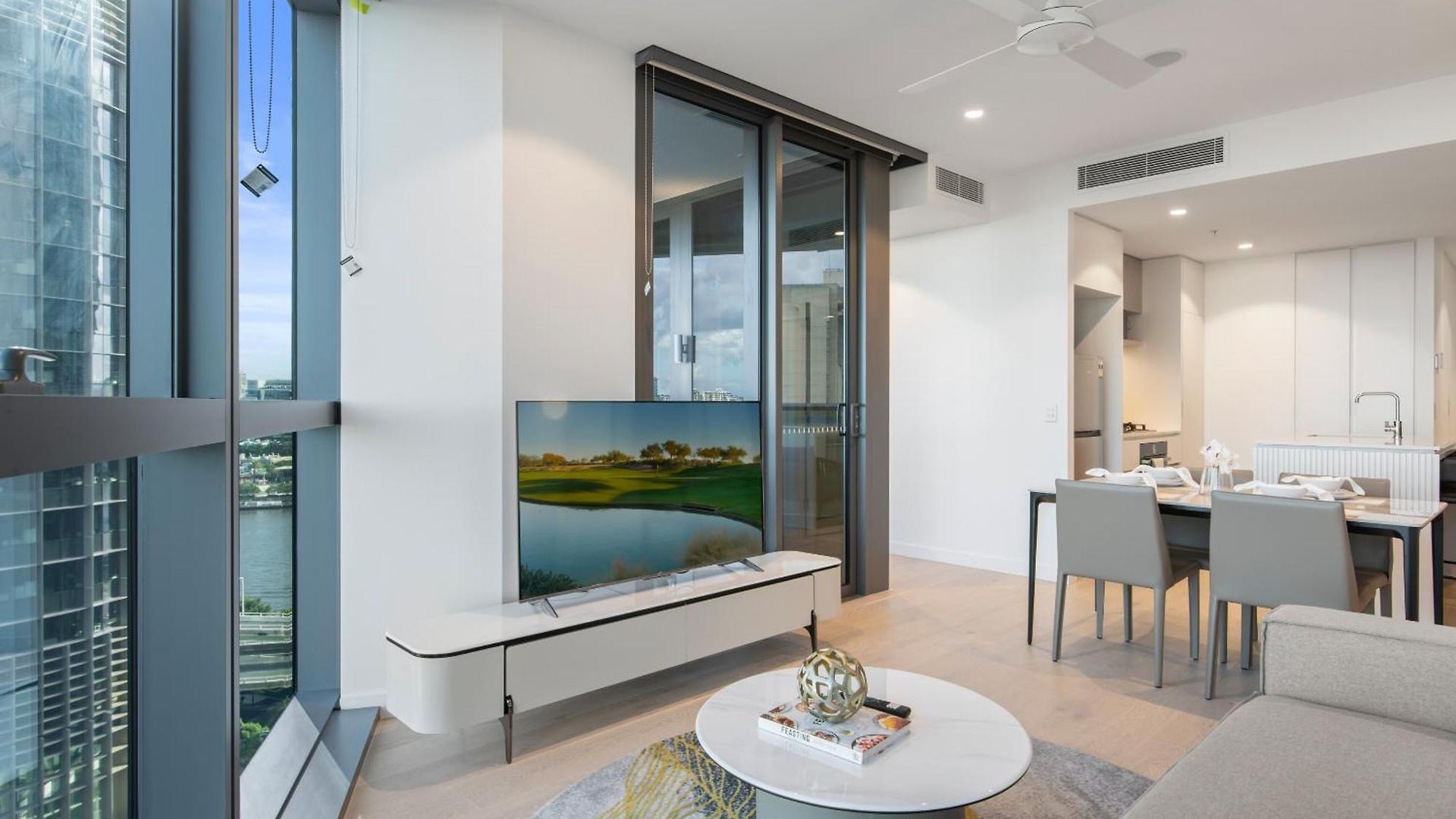 Cassa Qw - Queens Wharf Modern Managed By The Cassa Apartment