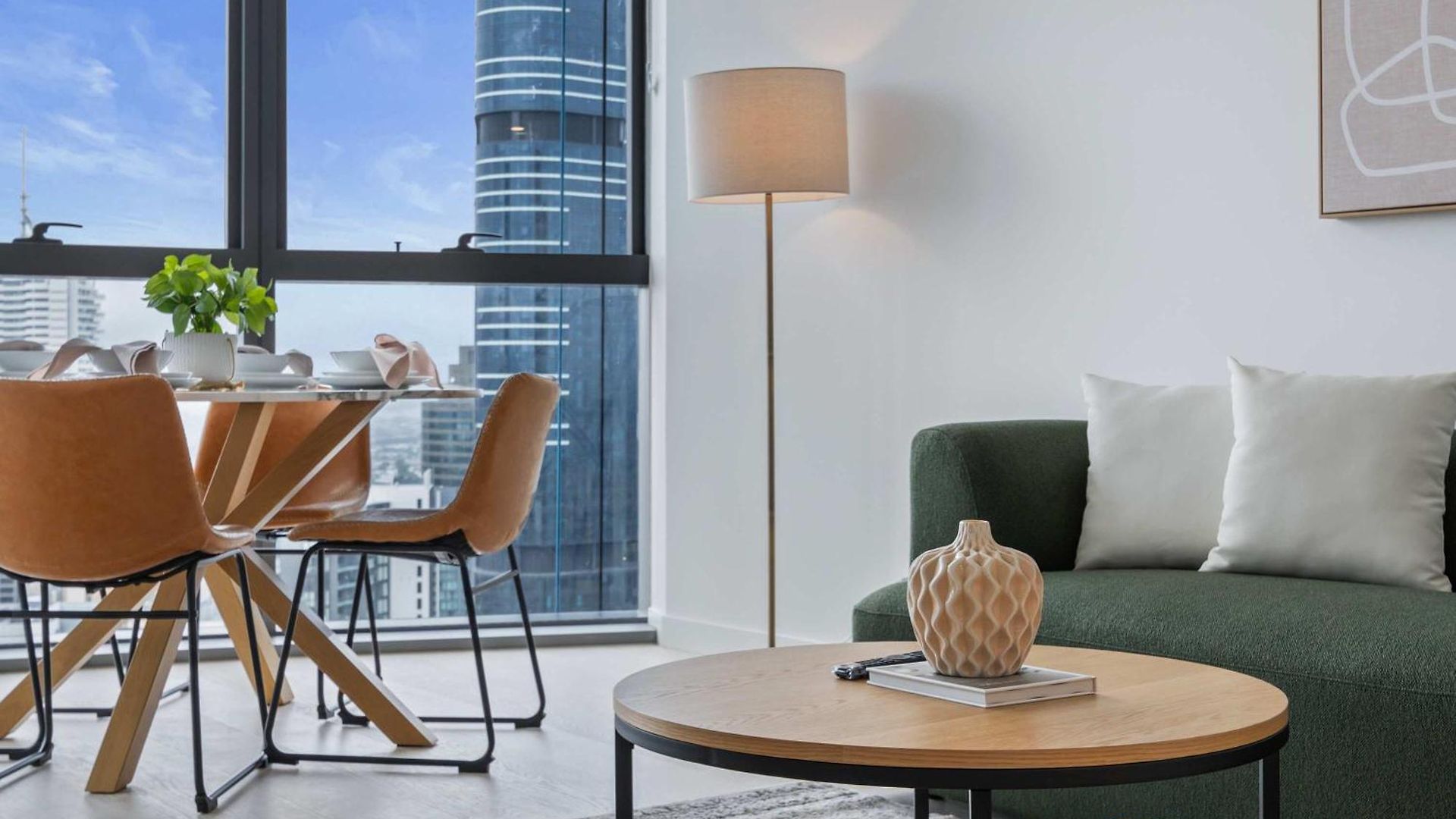 Apartment Luxe Escape At Qwr Pool Casino River Views