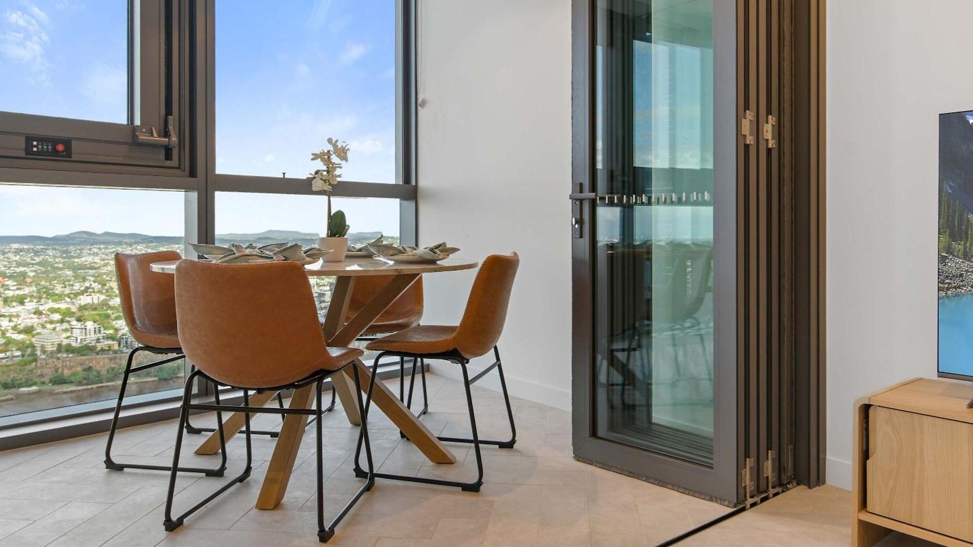 1 Bedroom In Qwr Pool Casino River Views Brisbane