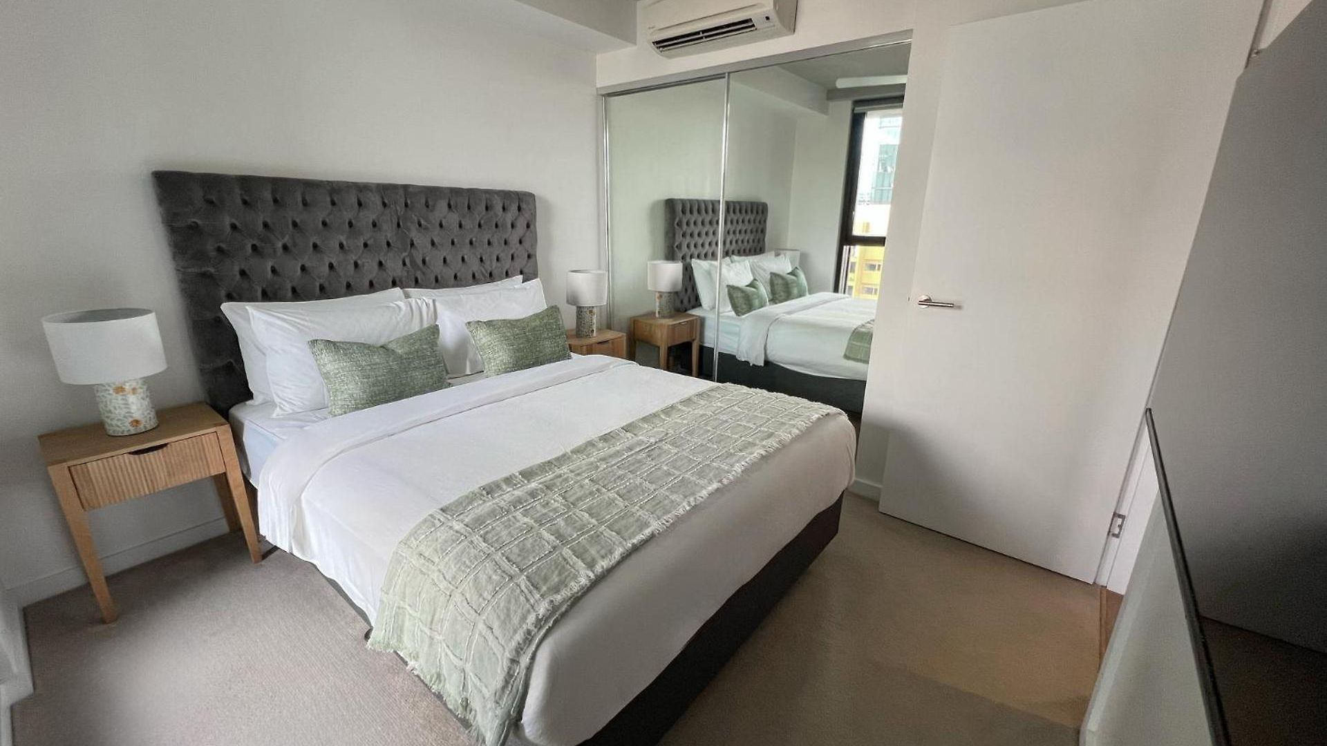 1bed - Valley Fringe - Free Parking Apartment