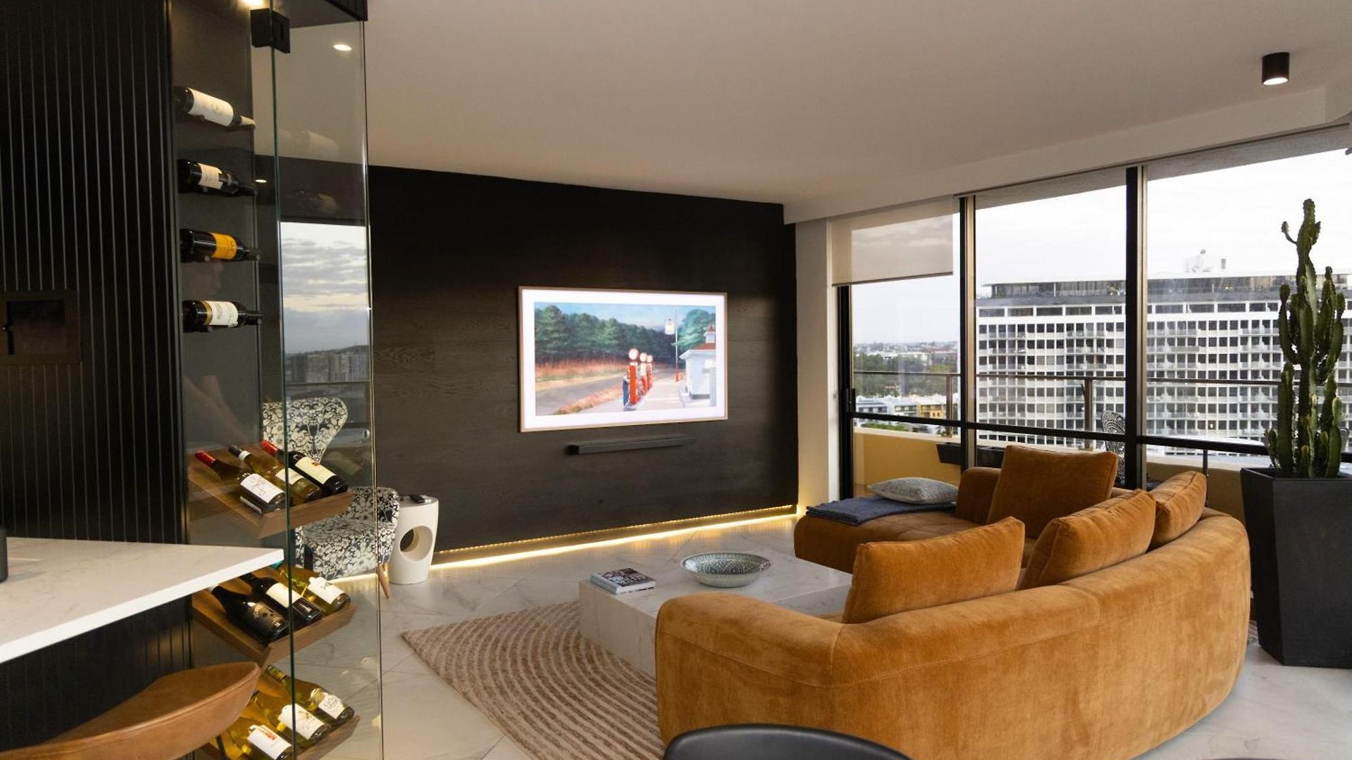 Apartment Luxury 2br - Skyline Views - Free Parking *