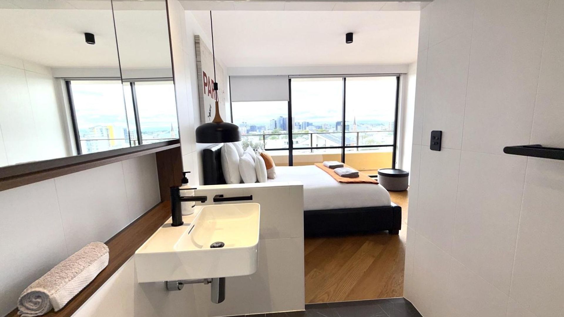 Apartment Luxury 2br - Skyline Views - Free Parking Brisbane