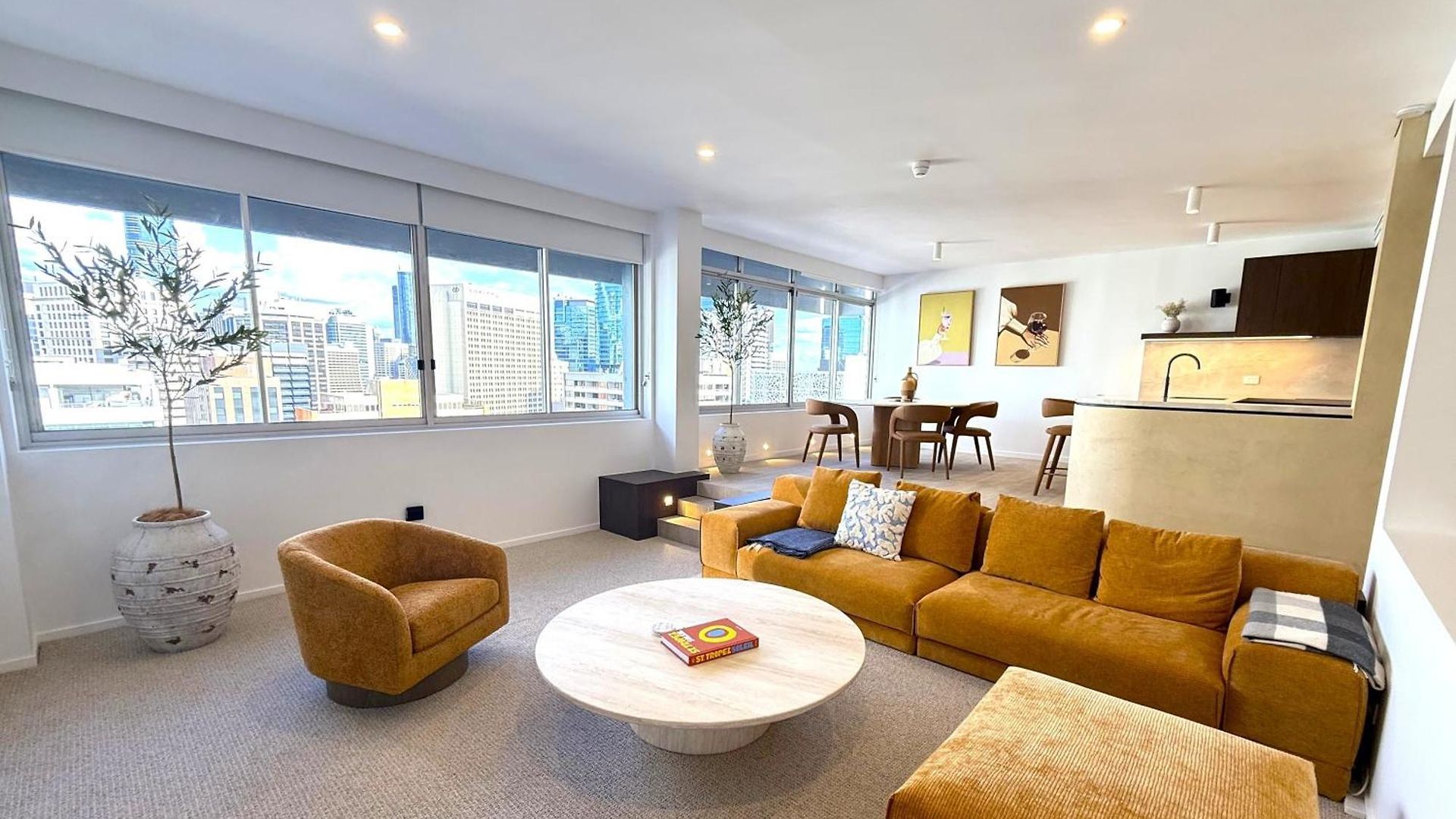 Luxury 3br- Skyhome Penthouse- Free Parking *