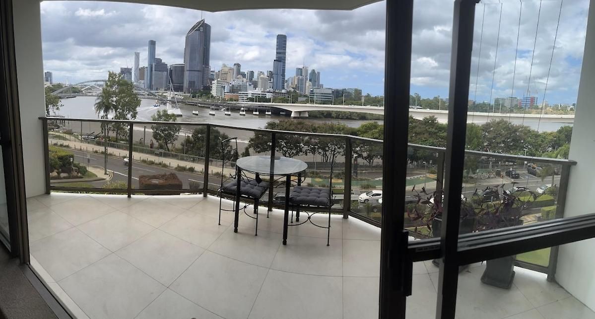 Southbank Luxury Pad- New List Apartment
