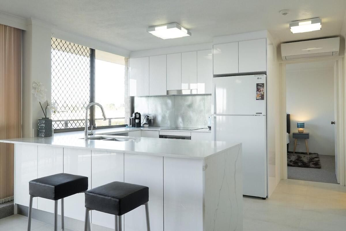 Southbank Luxury Pad- New List *