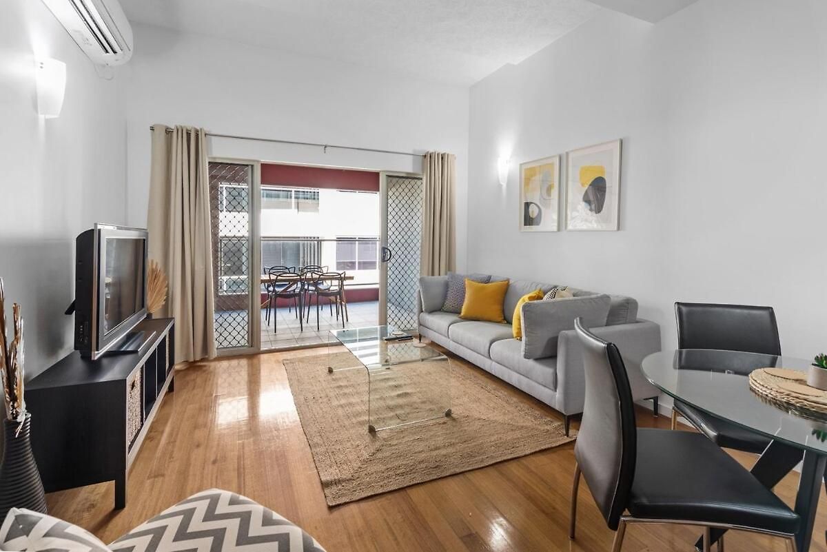 Apartment Hipster Loft - 1bed-study-1bath-balconies-1car