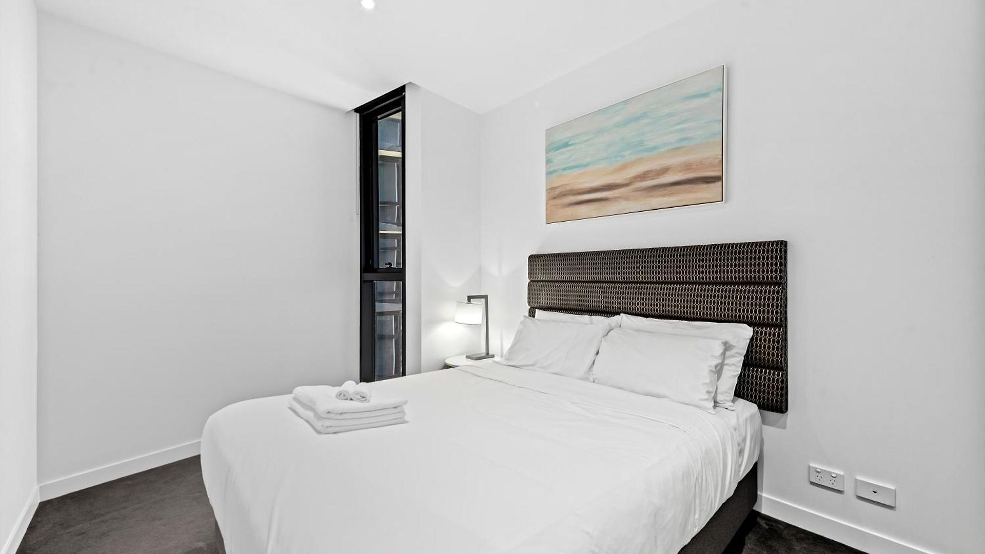 Stylish 2br With Huge Gym, Infinity Pool And Parking Apartment