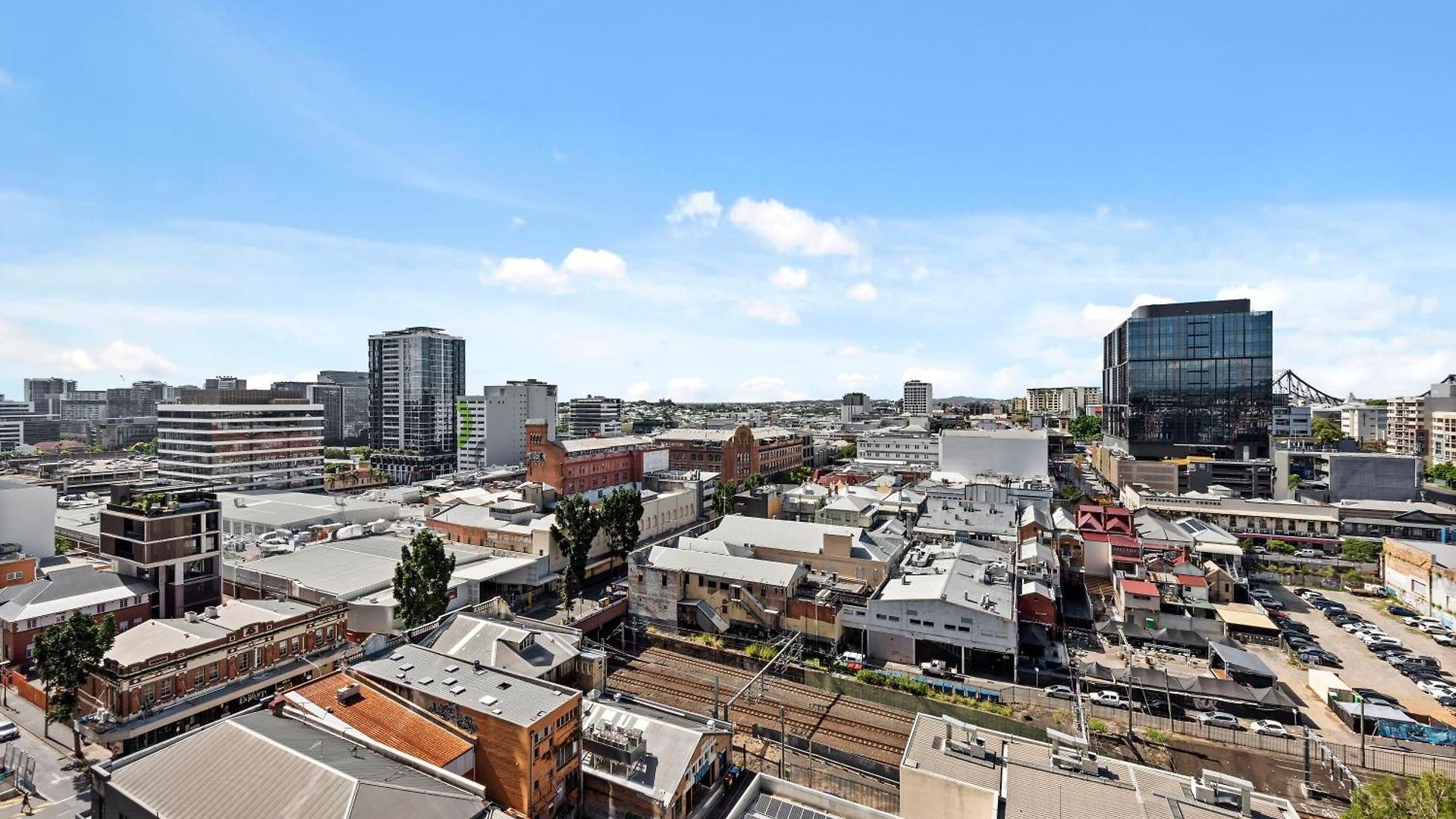 Stylish 2br With Huge Gym, Infinity Pool And Parking Apartment Brisbane