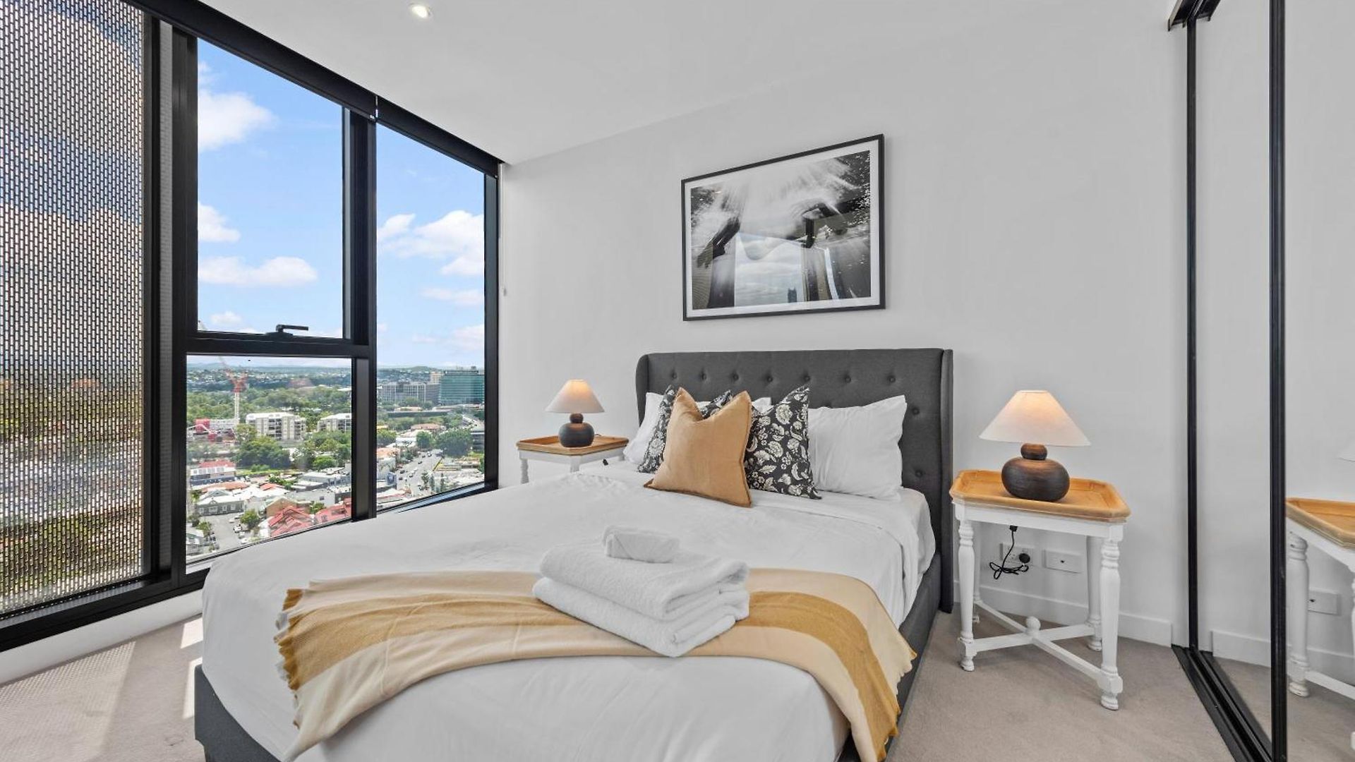 Mountain View 2br With Pool, Huge Gym And Parking