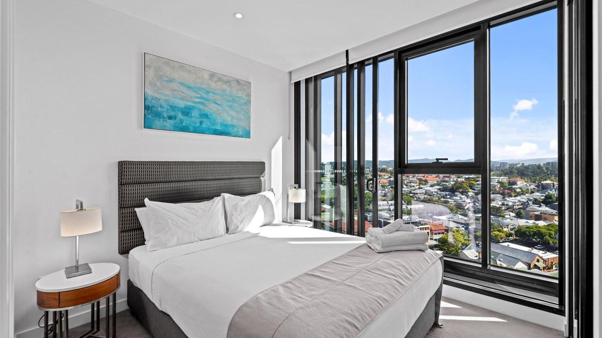 Mountain View With Infinity Pool, Gym And Car Park * Brisbane
