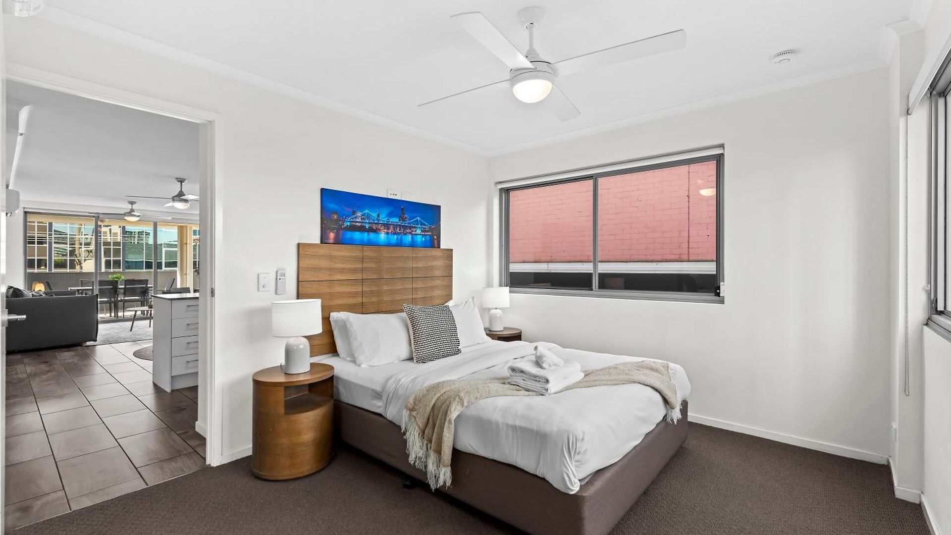 Apartment Comfy And Bright With Huge Balcony! *