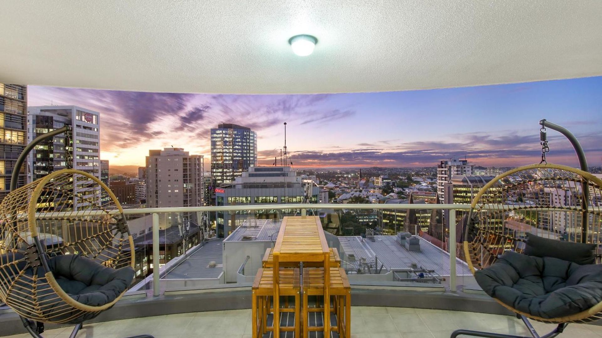 Arcade In The Sky 5* Brisbane